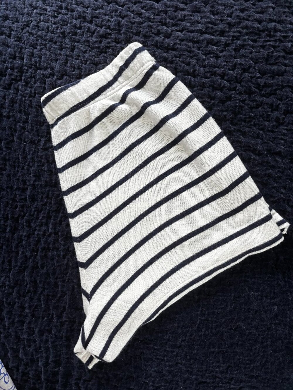 2 pc Beachy Terry Set White/Navy Stripe - Vineyard Vines - Picture 5 of 9